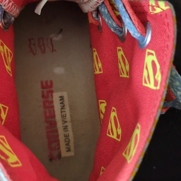 DC Comics x Chuck Taylor All Star Hi 'Superman'​​​ - Picture 7 of 8